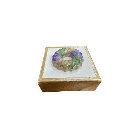 3-D King Cake Canvas
