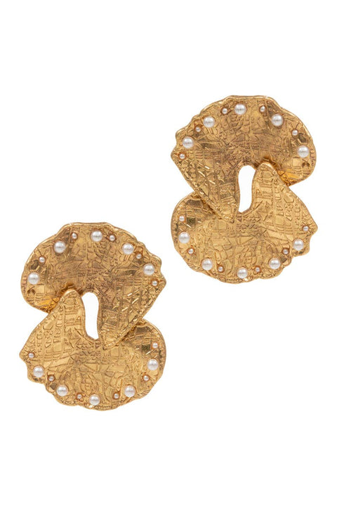 Ruffle Fan Shaped Vintage Pearl Post Earrings