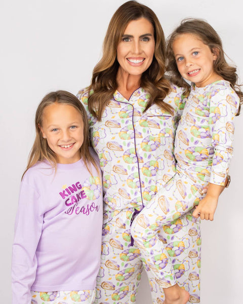 King Cake Love Short Sleeve Button Up Sleep Shirt