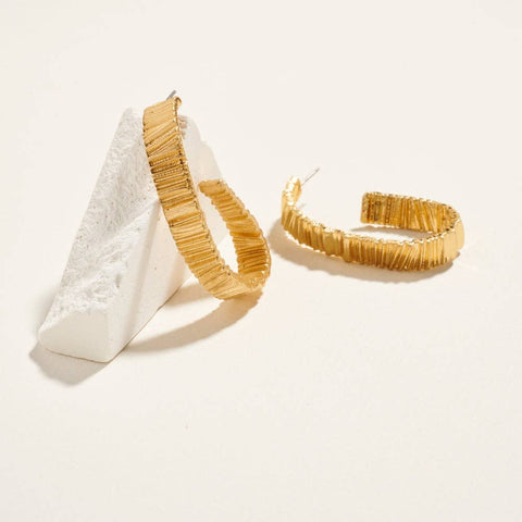 Twisted Ruffle Bar Earrings - 318 Art & Frame