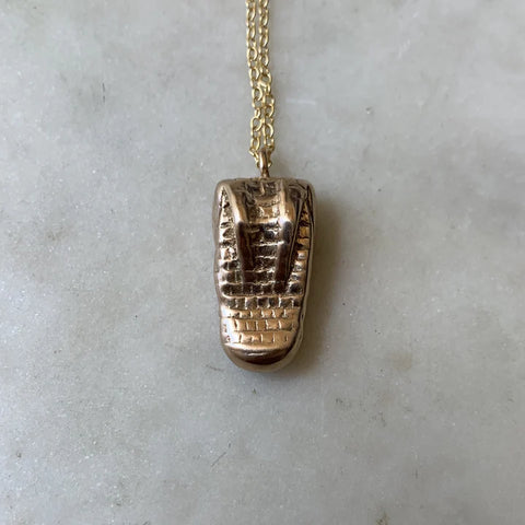 Alligator Pendant Neckace